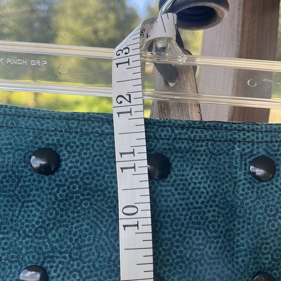 Sweet spot skirt, reversible mini, excellent quality can fit any size waist - Picture 3 of 4